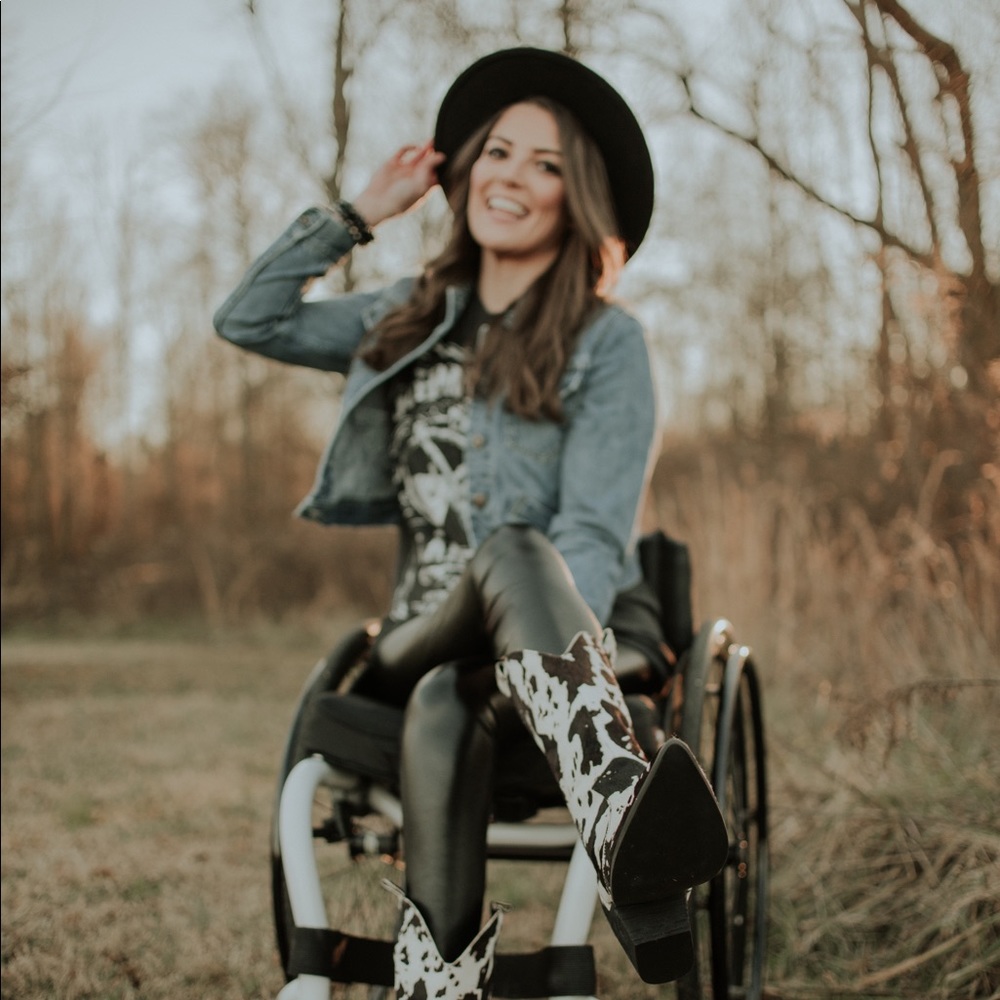 Meet your Posher, Ally